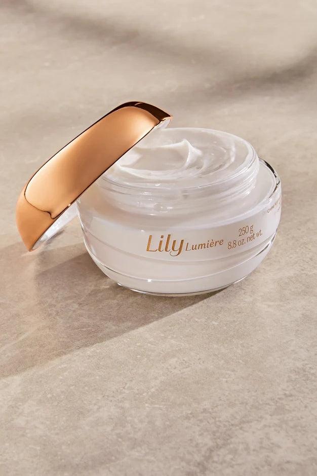 Lily Lumière Body Moisturizing Satin Body Cream